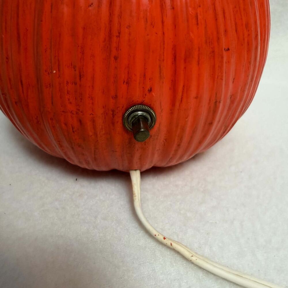 Vintage 70s Jack-O'-Lantern Ceramic Lighted Pumpkin 7" Plug In Halloween Decor - Picture 12 of 14